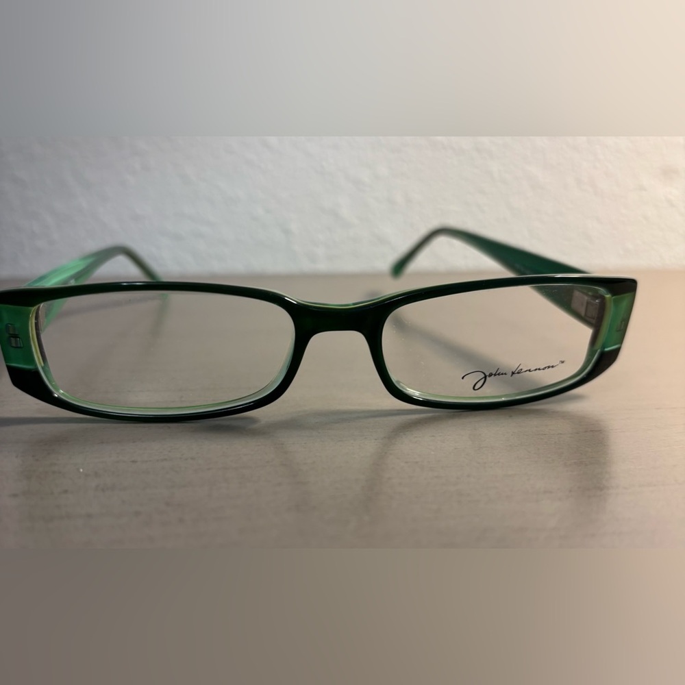 JOHN LENNON EYE GLASSES